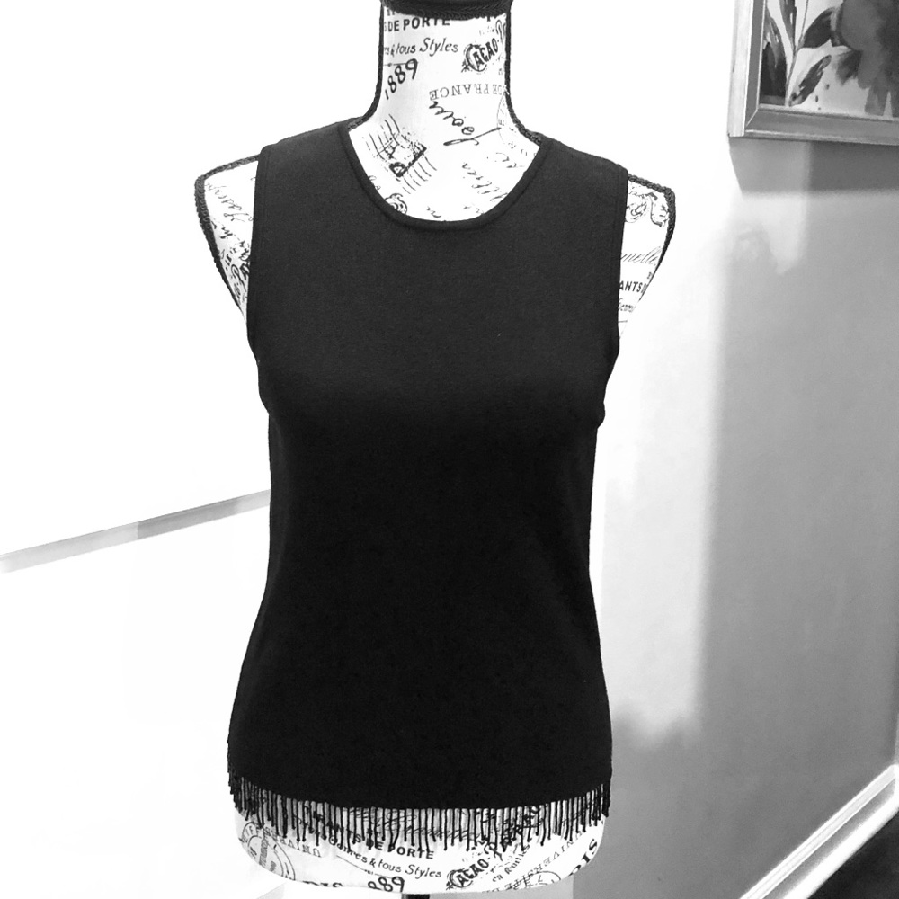 Beaded Fringed hem sleeveless sweater